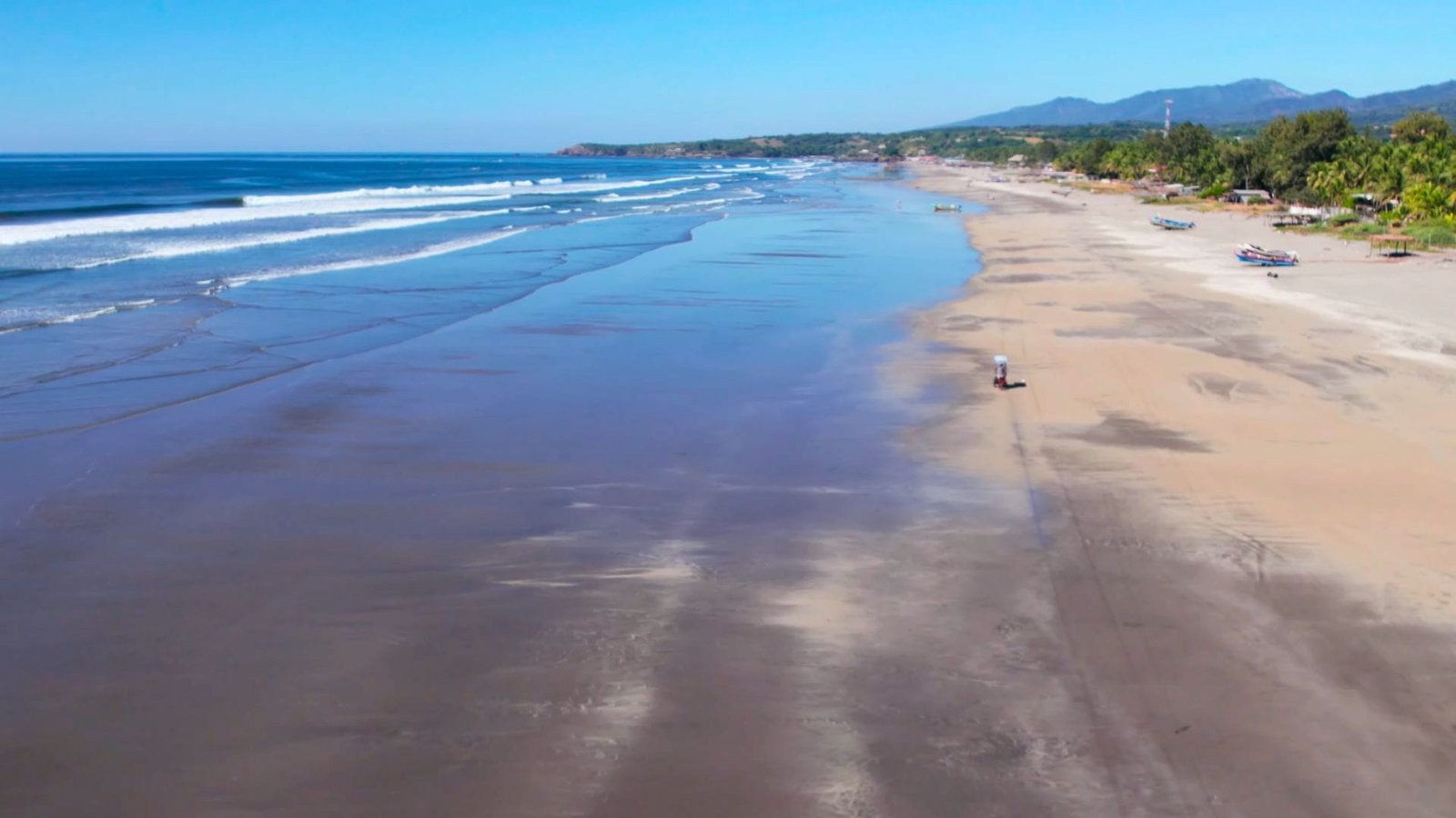 Playa El Cuco | El Salvador: ¡La Joya Escondida!